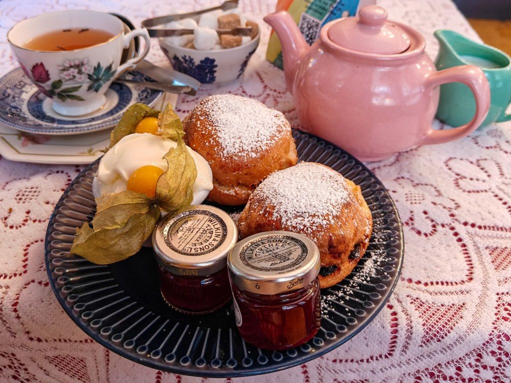 Federica Acclavio - Contacts